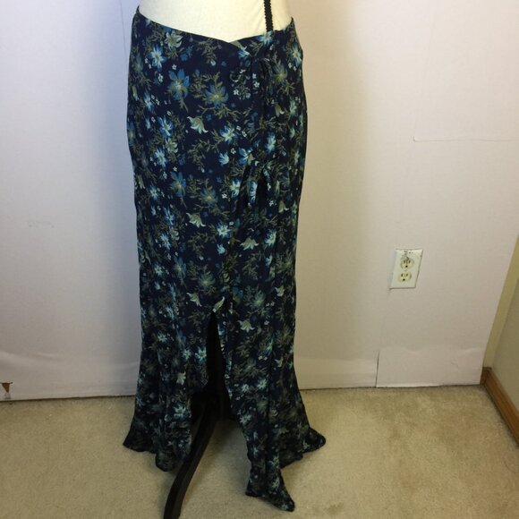 Free People Maxi Skirt Size 8 Womans Femme Edge Navy Blue Floral Wrapover Ruffle - Picture 4 of 15